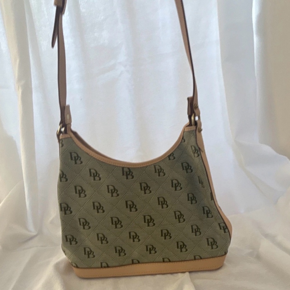 Dooney & Bourke Green Beige Logo Canvas Shoulder Bag Zip Inner Pockets